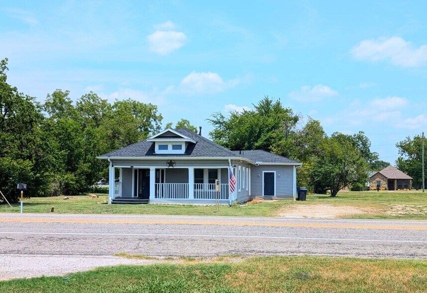 802 E Broad St, Forney, TX à vendre - Photo de l’immeuble – Image 2 sur 9