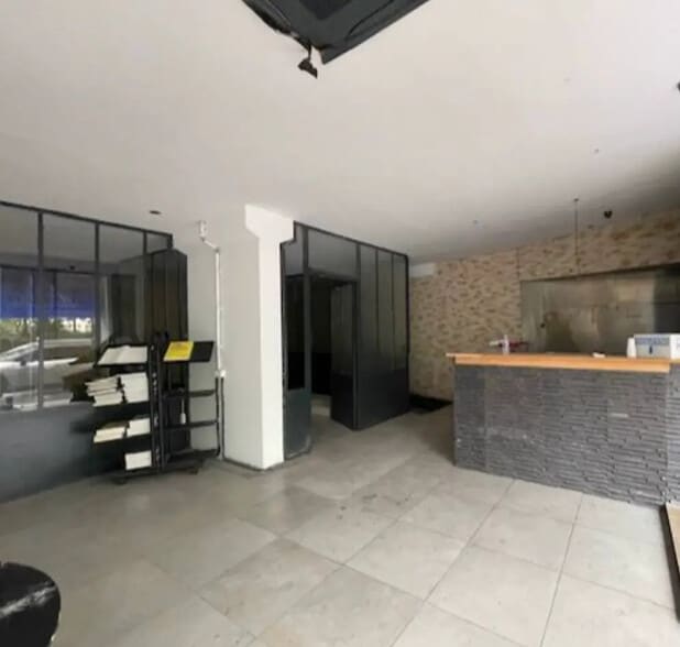 Local commercial dans Paris à louer - Photo intérieure – Image 1 sur 4