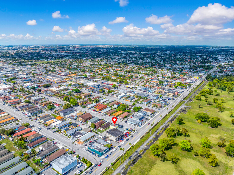 2692 Palm Ave, Hialeah, FL à vendre - Photo de l’immeuble – Image 3 sur 29