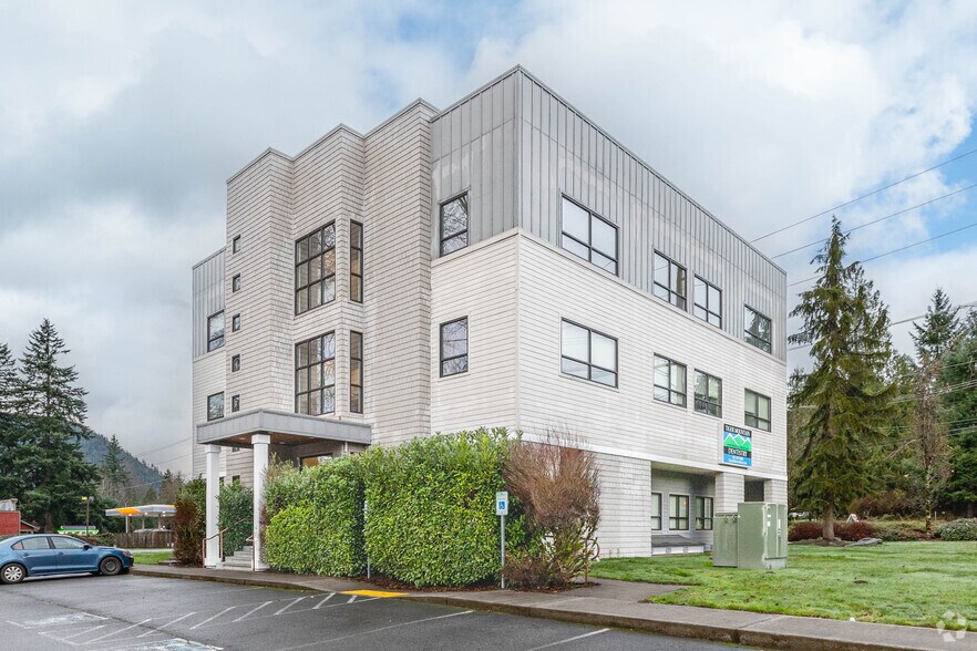 14401 Issaquah Hobart Rd, Issaquah, WA à louer - Photo de l’immeuble – Image 1 sur 5