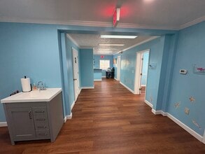 808 Baltimore Pike, Bel Air, MD à vendre Photo intérieure– Image 2 sur 12