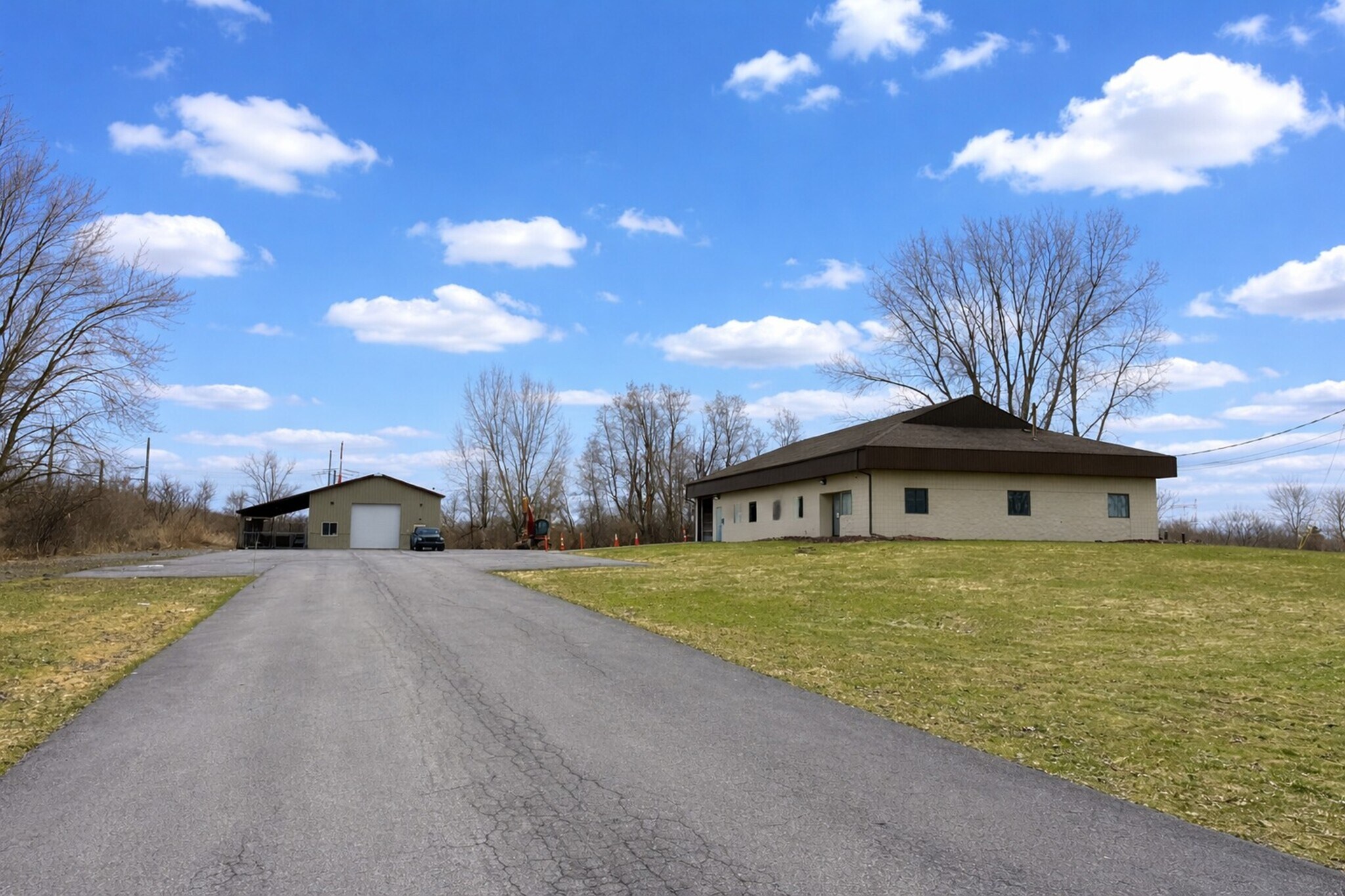 4944 Ver Plank Rd, Clay, NY à vendre Photo principale– Image 1 sur 24