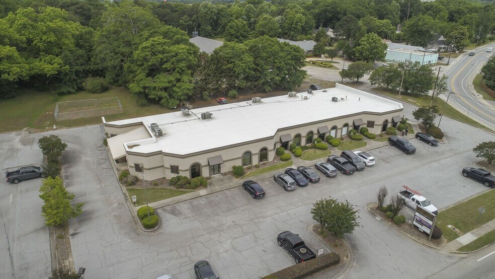 1035 Green St SE, Conyers, GA à vendre - Photo de l’immeuble – Image 3 sur 24