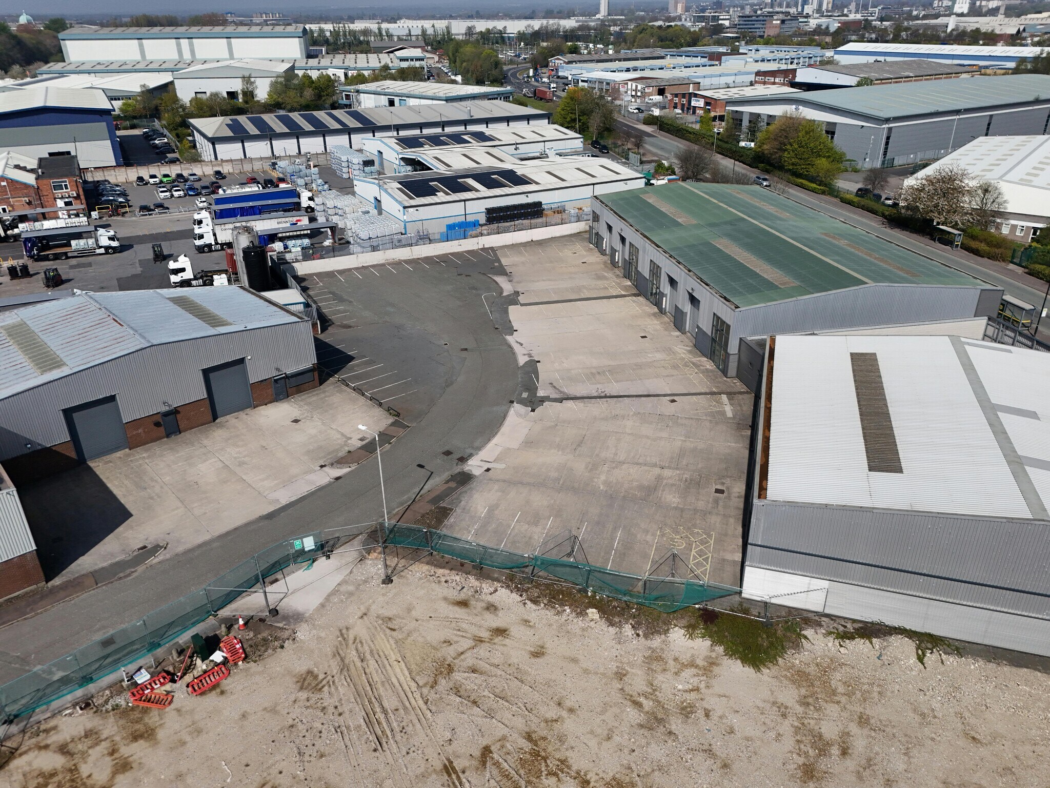 Textilose Rd, Manchester à louer Photo de l’immeuble– Image 1 sur 49