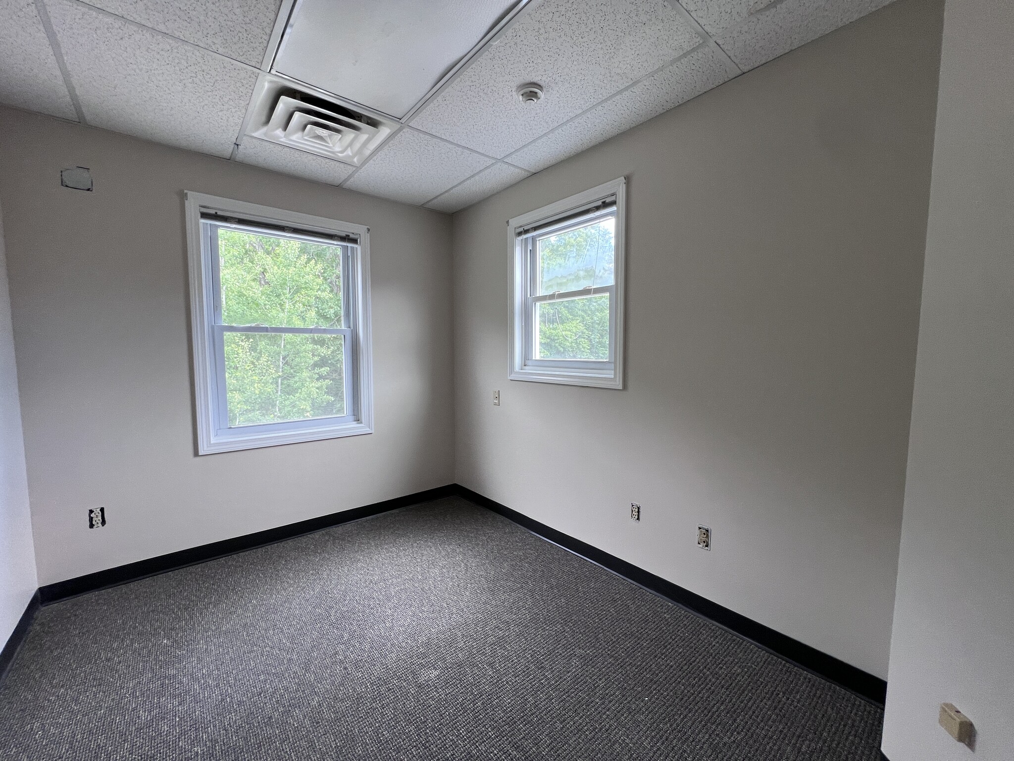 137 Epping Rd, Exeter, NH à louer Photo intérieure– Image 1 sur 7