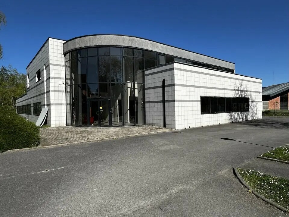 Bureau dans Senlis à louer Photo principale– Image 1 sur 9