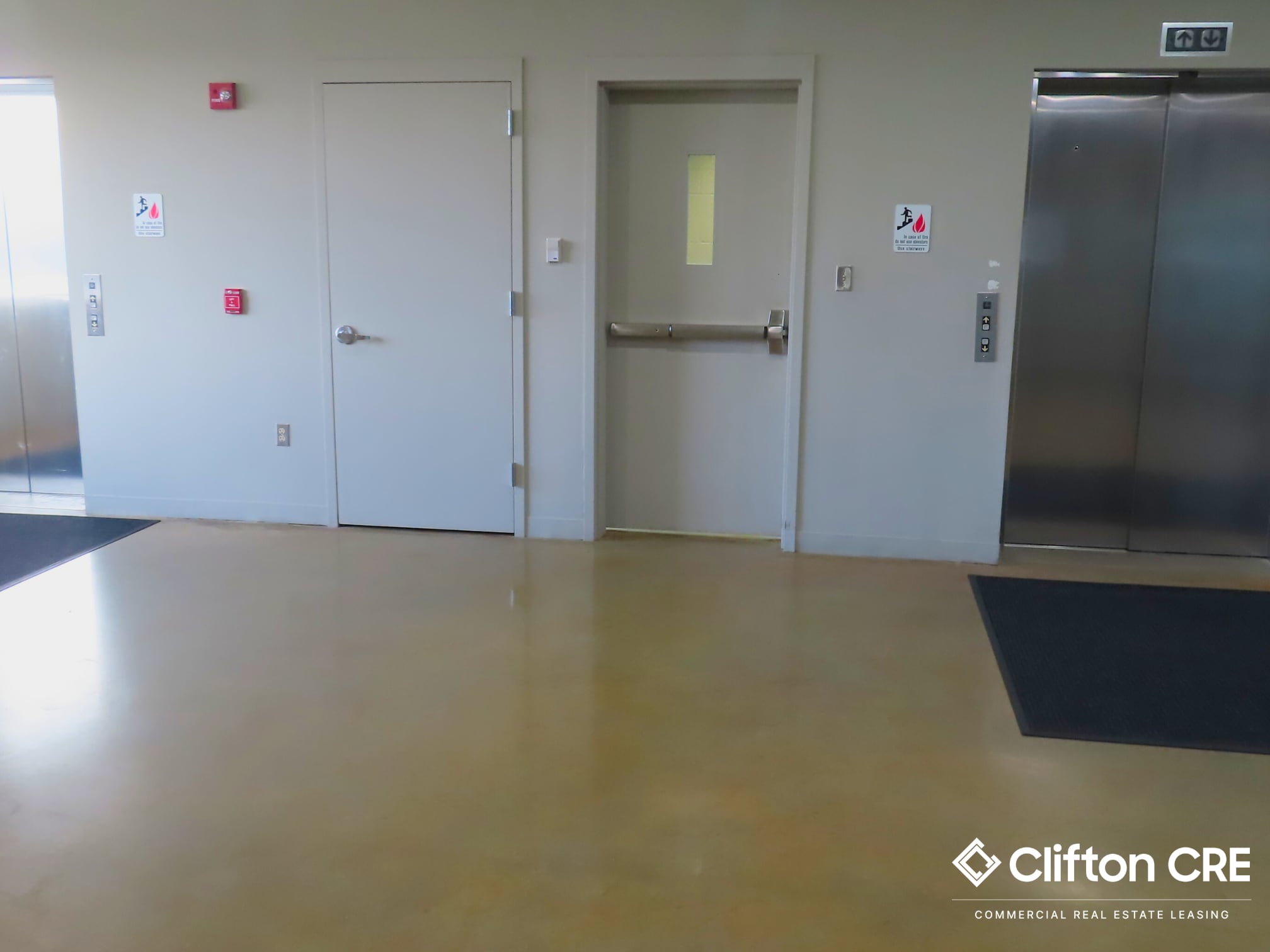 2 City Hall Plz, Rahway, NJ à louer Photo intérieure– Image 1 sur 3