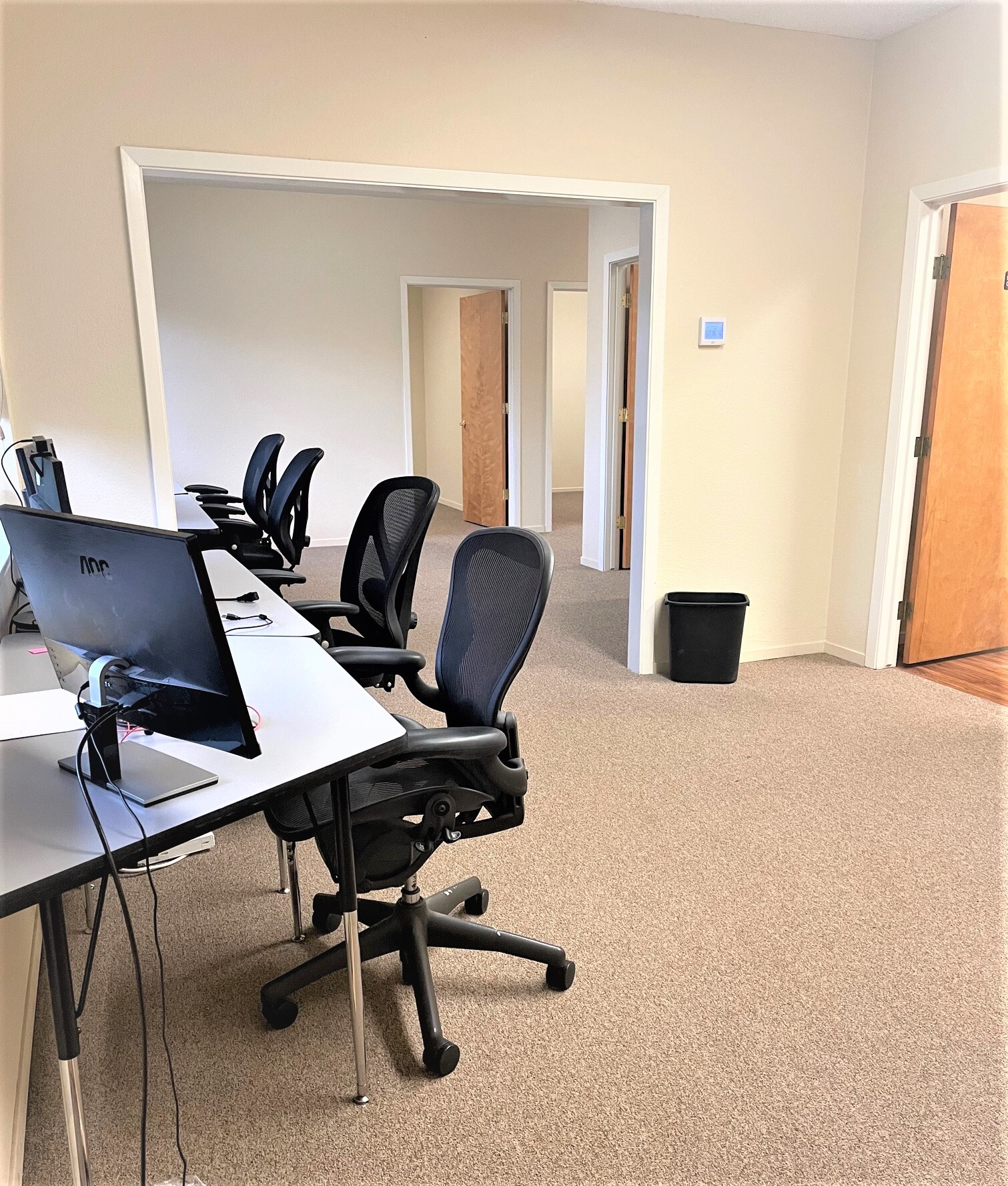 11899 Edgewood Rd, Auburn, CA à louer Photo intérieure– Image 1 sur 7