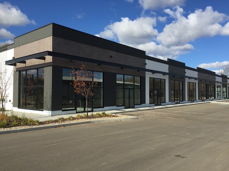 4911 44th Ave, Stony Plain, AB à louer - Photo de l’immeuble – Image 3 sur 6