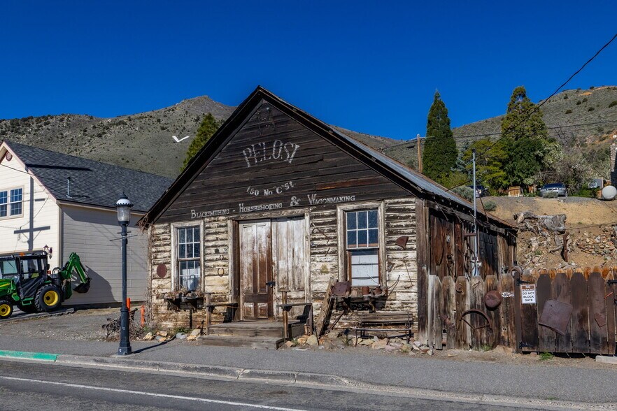 180 N C St, Virginia City, NV à vendre - Photo de l’immeuble – Image 2 sur 14