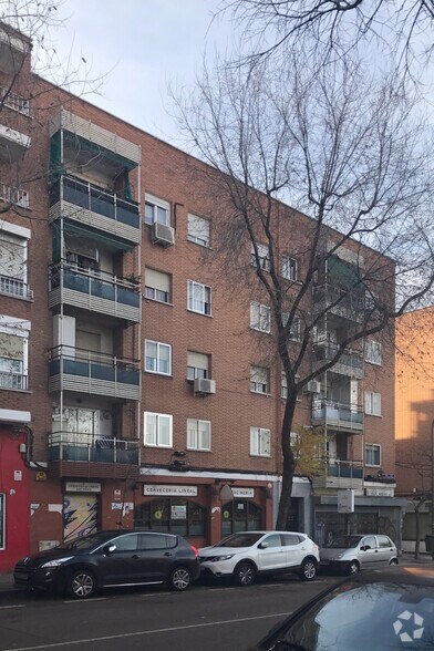 Calle De Emilio Ferrari, Madrid, Madrid à vendre - Photo de l’immeuble – Image 2 sur 3