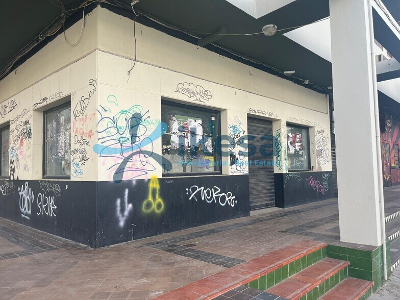Local commercial dans Dos Hermanas, Sevilla à vendre - Photo de l’immeuble – Image 3 sur 17