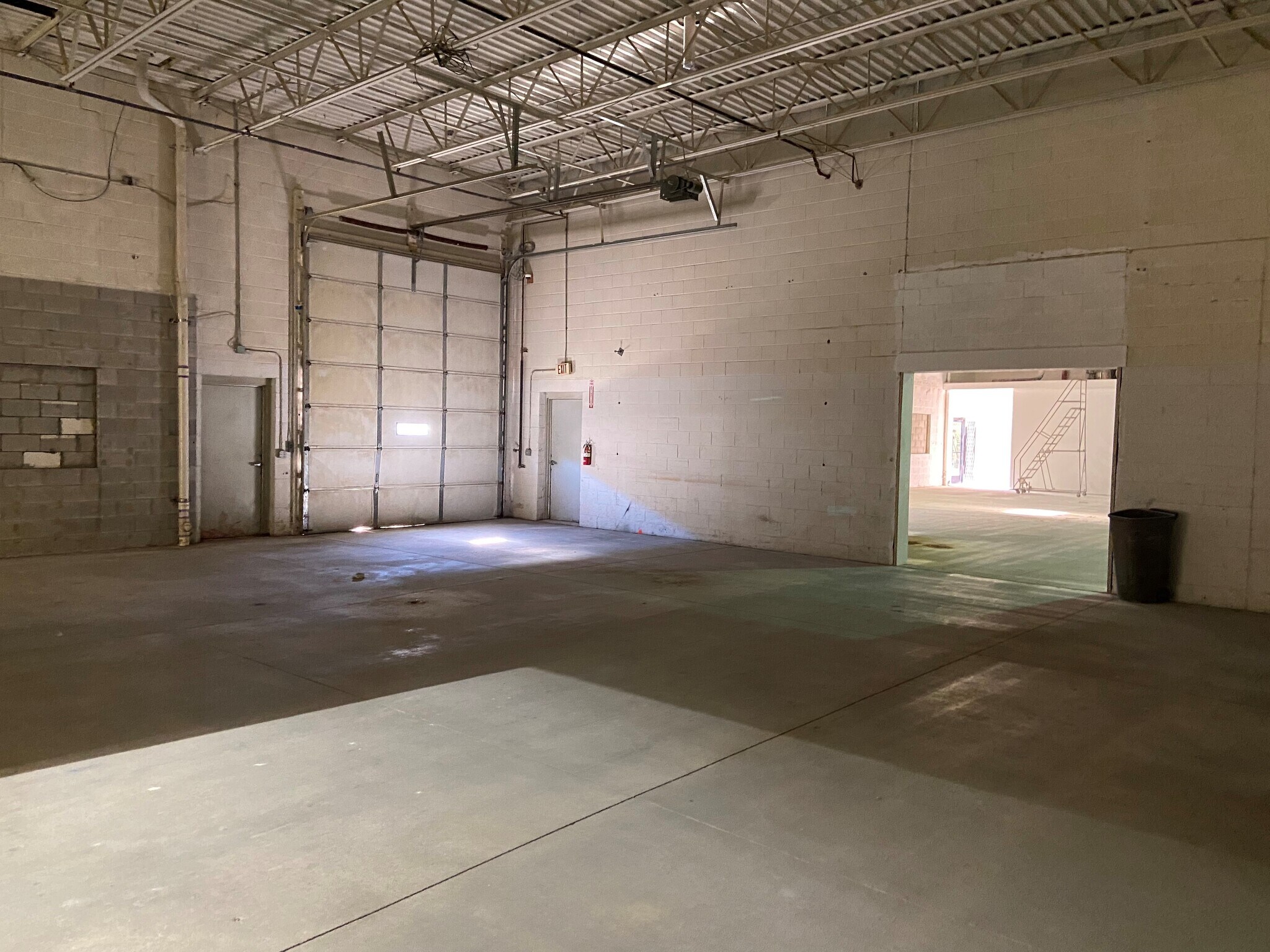 13204-13254 W Star, Shelby Township, MI à louer Photo intérieure– Image 1 sur 7