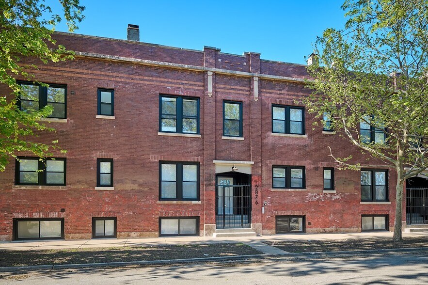 2127 S Marshall, Chicago, IL à vendre - Photo de l’immeuble – Image 1 sur 26