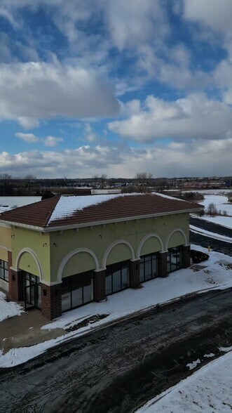 161st and LaGrange, Orland Park, IL à louer - Vidéo sur l’annonce professionnelle – Image 2 sur 13