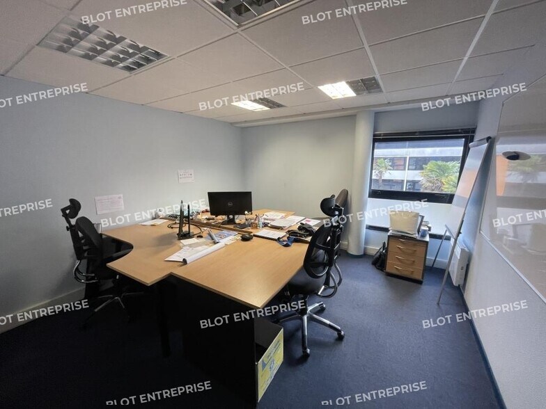 Bureau dans Lorient à vendre - Photo intérieure – Image 2 sur 8