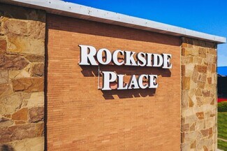 Plus de détails pour 12205 Valley Lane Dr, Garfield Heights, OH - Logement à vendre