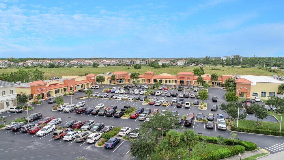 4379-4391 Colonial Blvd, Fort Myers, FL à louer - Photo principale – Image 1 sur 5