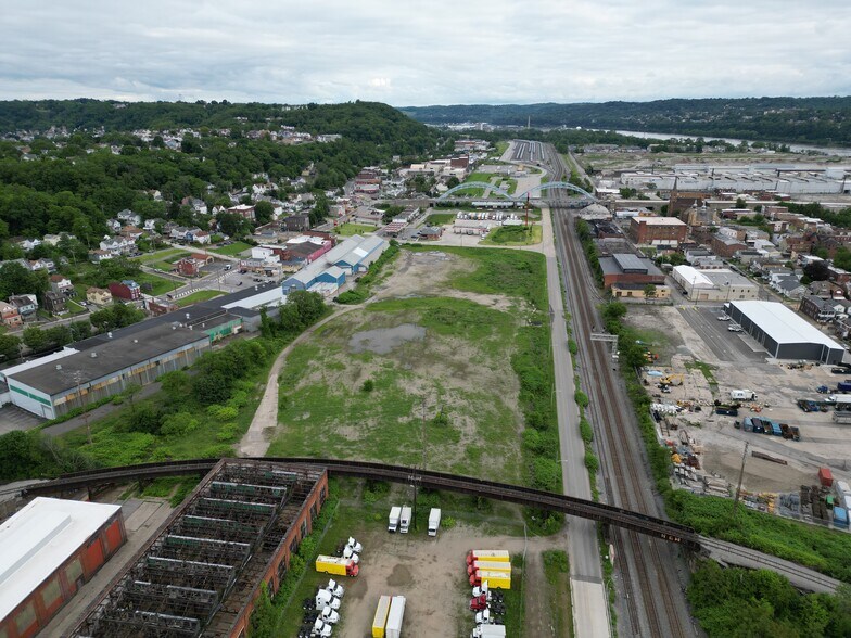 Angelina & Intermodal Way, McKees Rocks, PA à vendre - Photo de l’immeuble – Image 2 sur 4