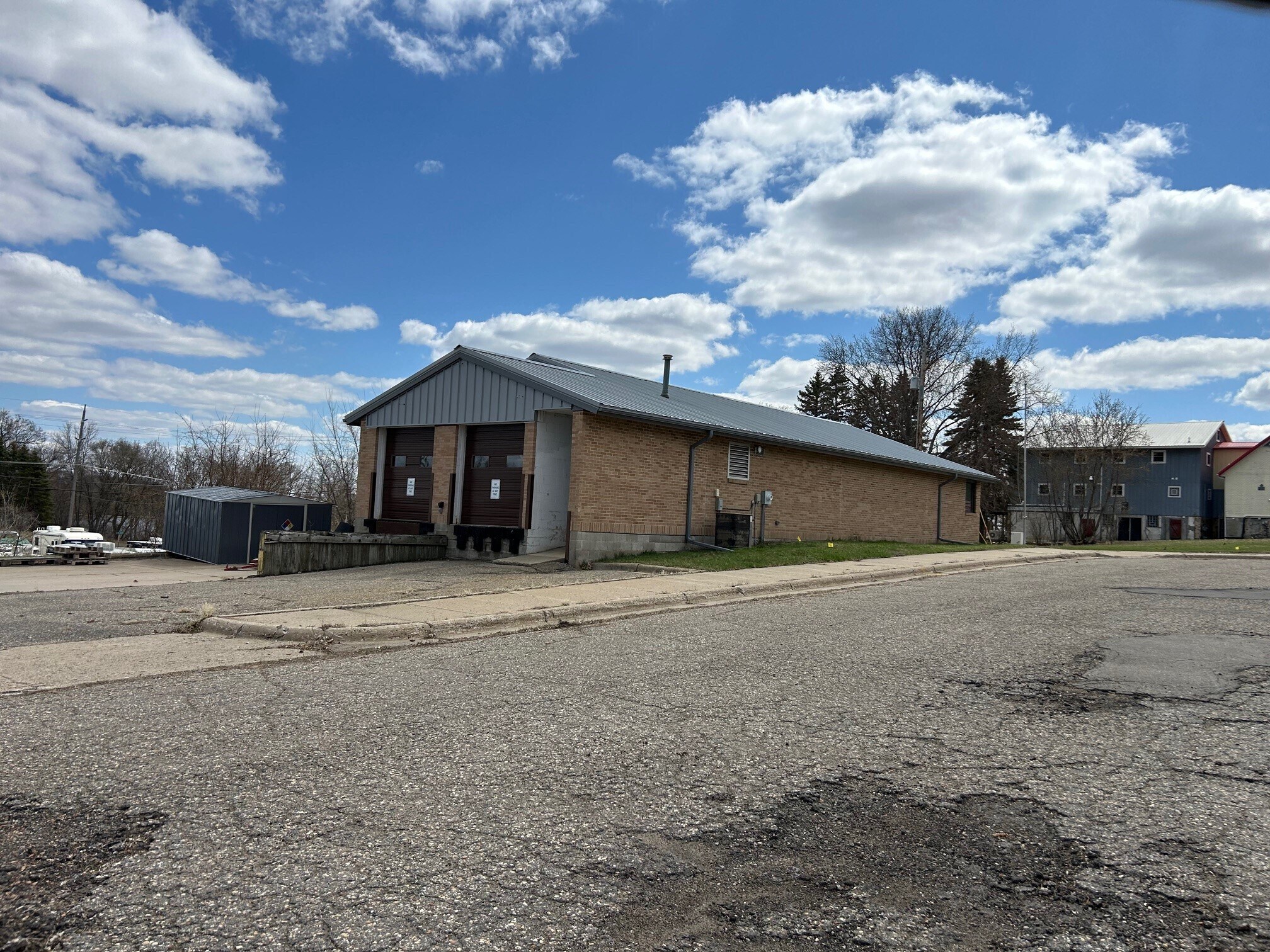 304 E Main St E, Norwood Young America, MN à vendre Photo de l’immeuble– Image 1 sur 17