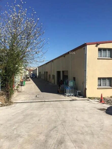 21 Rue Gambetta, Stains à louer - Photo de l’immeuble – Image 1 sur 6