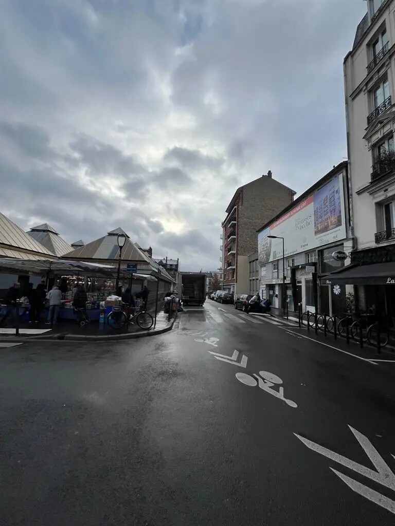 Local commercial dans Boulogne-Billancourt à louer Photo de l’immeuble– Image 1 sur 3