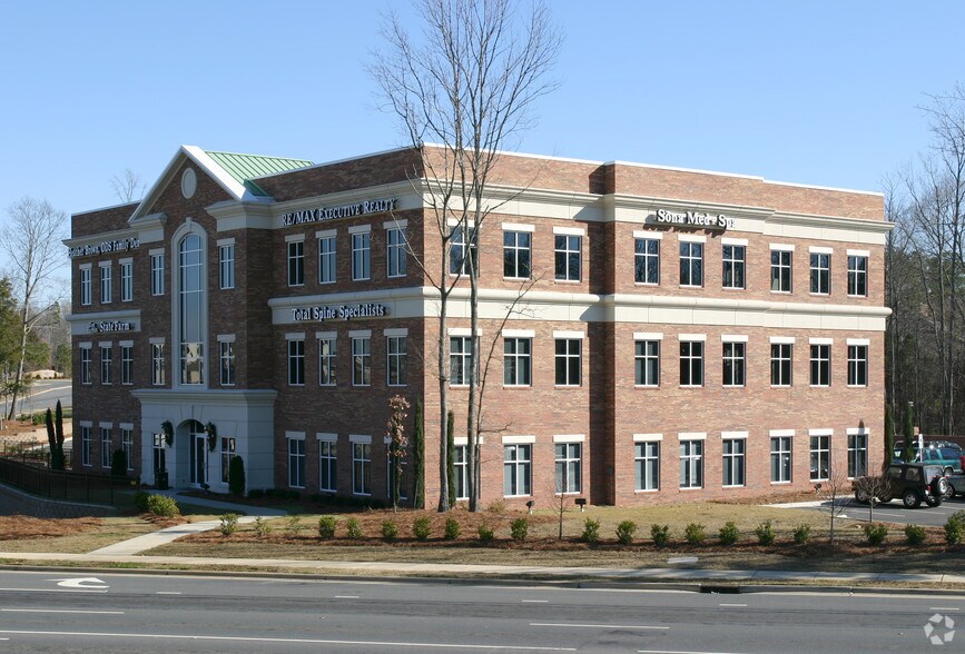 7825 Ballantyne Commons Pky, Charlotte, NC à louer - Photo de l’immeuble – Image 2 sur 14