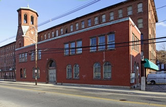 Plus de détails pour 715 Branch Ave, Providence, RI - Bureau à louer