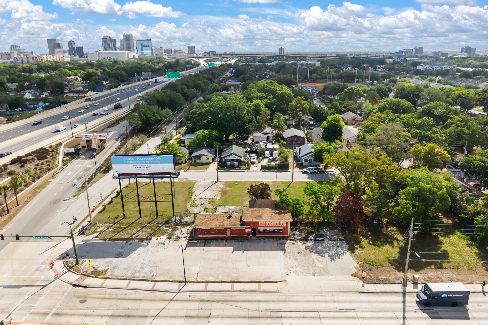 707 S Orange Blossom Trl, Orlando, FL à vendre Photo principale– Image 1 sur 26