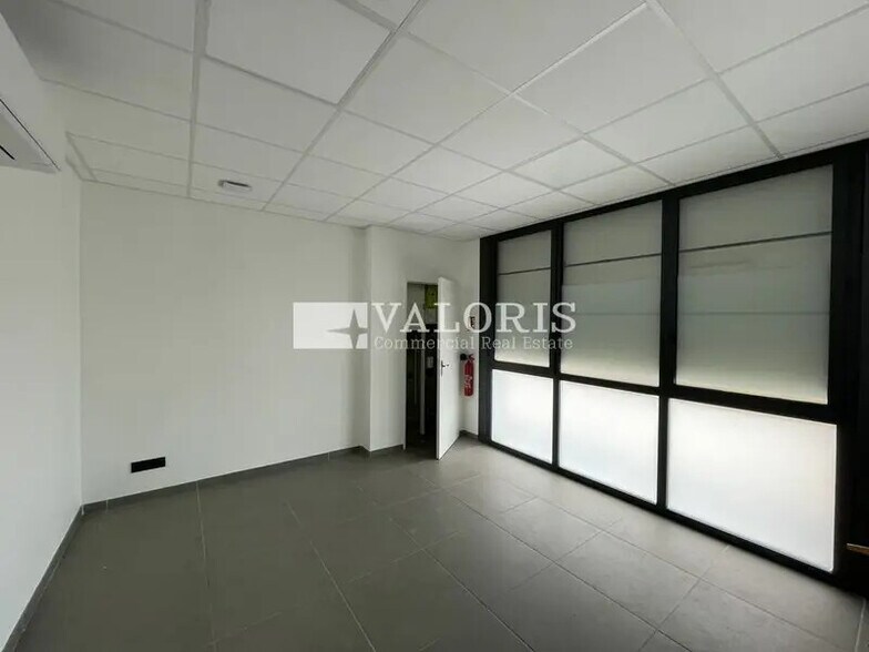 27 Rue Sainte Barbe, Sainte-Foy-lès-Lyon à louer - Photo intérieure – Image 3 sur 11