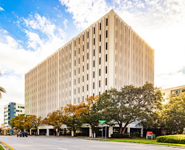 1000 N Ashley Dr, Tampa, FL à louer - Photo principale – Image 1 sur 6