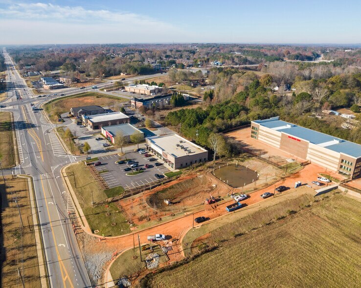 942 Gainesville Hwy, Buford, GA à vendre - Photo de l’immeuble – Image 2 sur 10