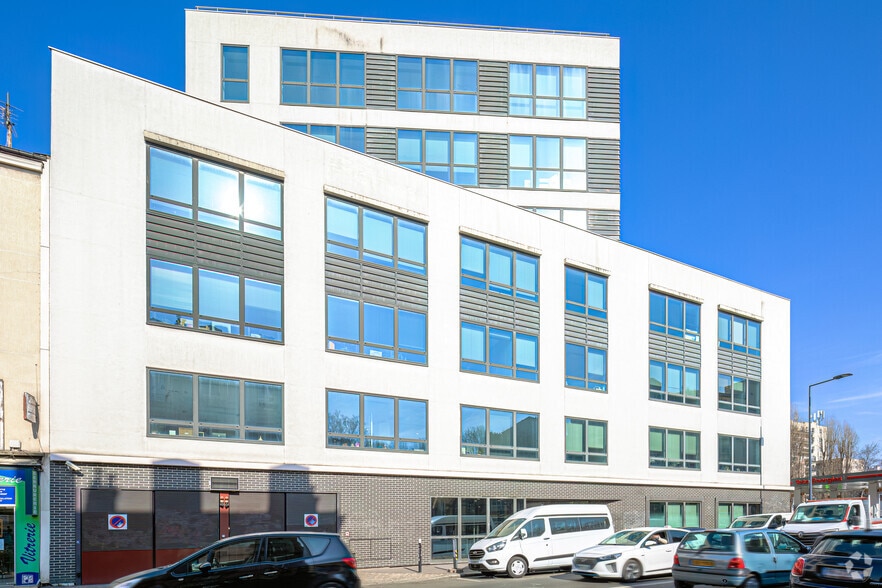 102 Rue De Paris, Montreuil à louer - Photo de l’immeuble – Image 2 sur 4
