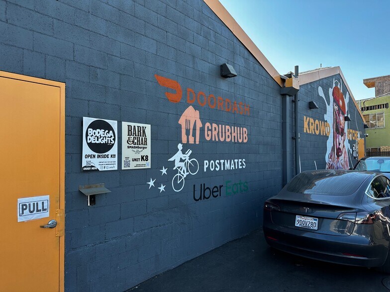 5524-5536 Satsuma Ave, North Hollywood, CA à vendre - Photo de l’immeuble – Image 2 sur 40