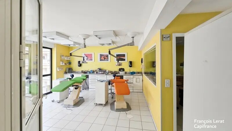 Local d'activités dans Menton à vendre - Photo de l’immeuble – Image 1 sur 14