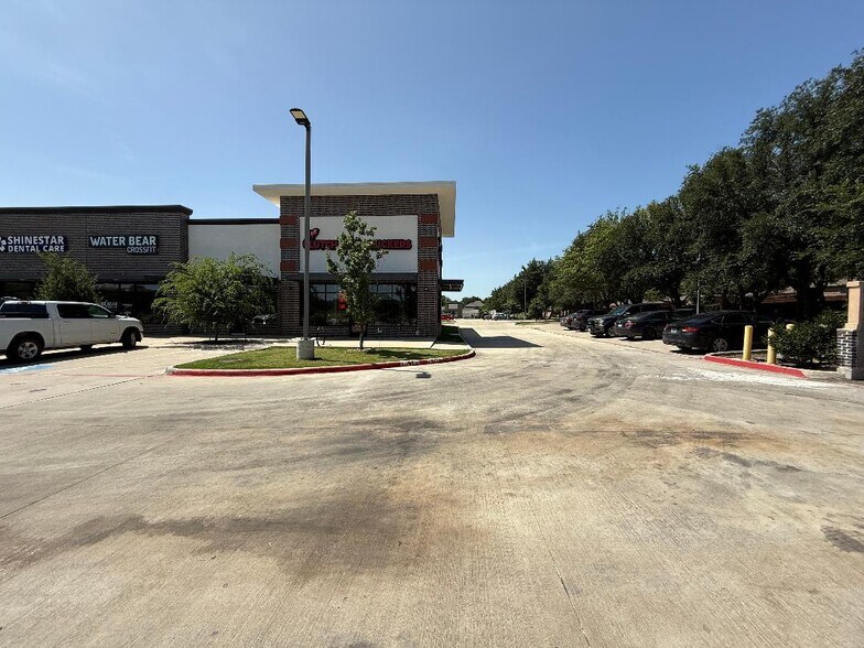15801 Rolater Rd, Frisco, TX à louer - Photo de l’immeuble – Image 2 sur 5