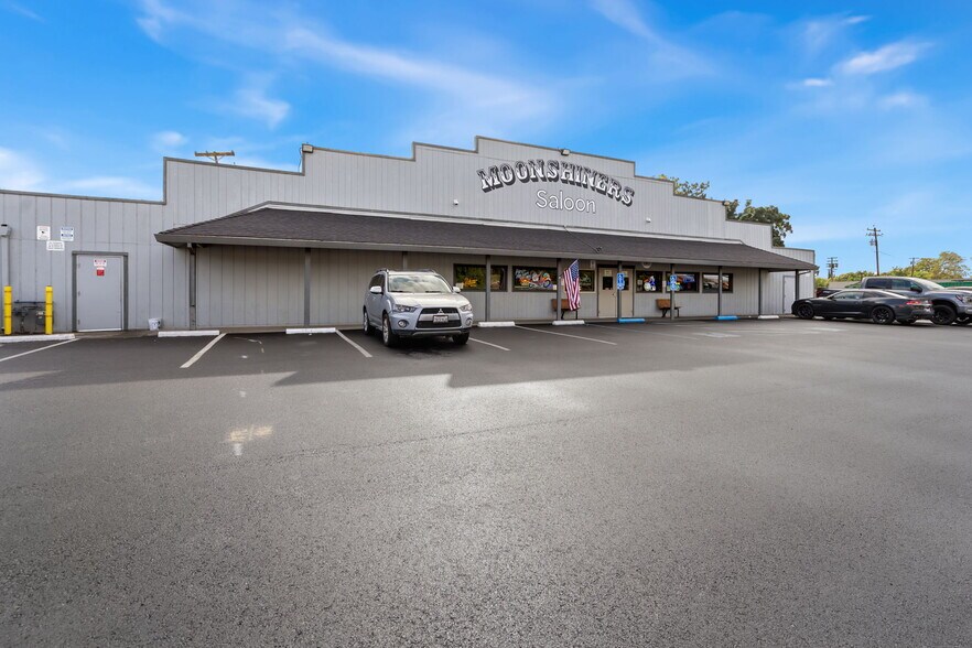 5861 Feather River Blvd, Olivehurst, CA à vendre - Photo de l’immeuble – Image 1 sur 9