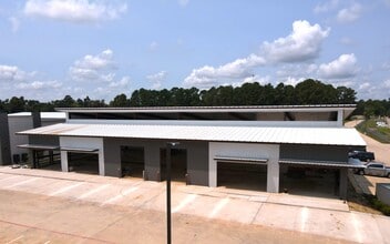 25115-25155 FM 2978 Rd, Tomball, TX à louer Photo de la construction– Image 2 sur 3