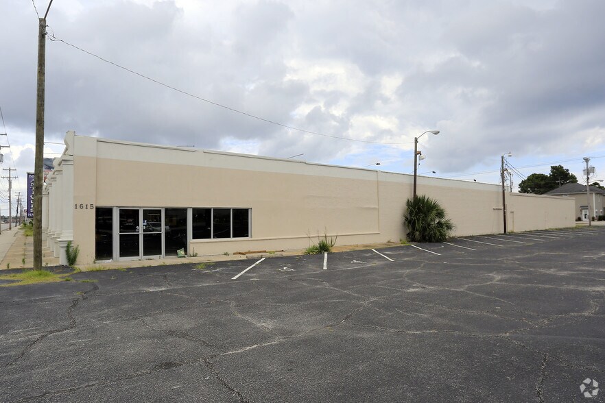 1615 Highway 17 S, North Myrtle Beach, SC à louer - Photo principale – Image 1 sur 21