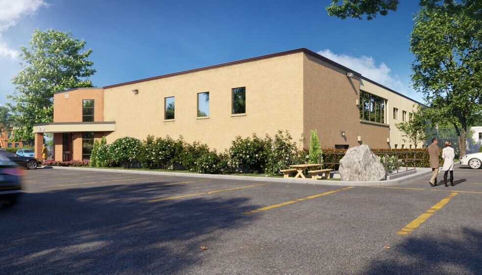 3219 Boul Saint-François, Saguenay, QC à louer - Photo de l’immeuble – Image 2 sur 10