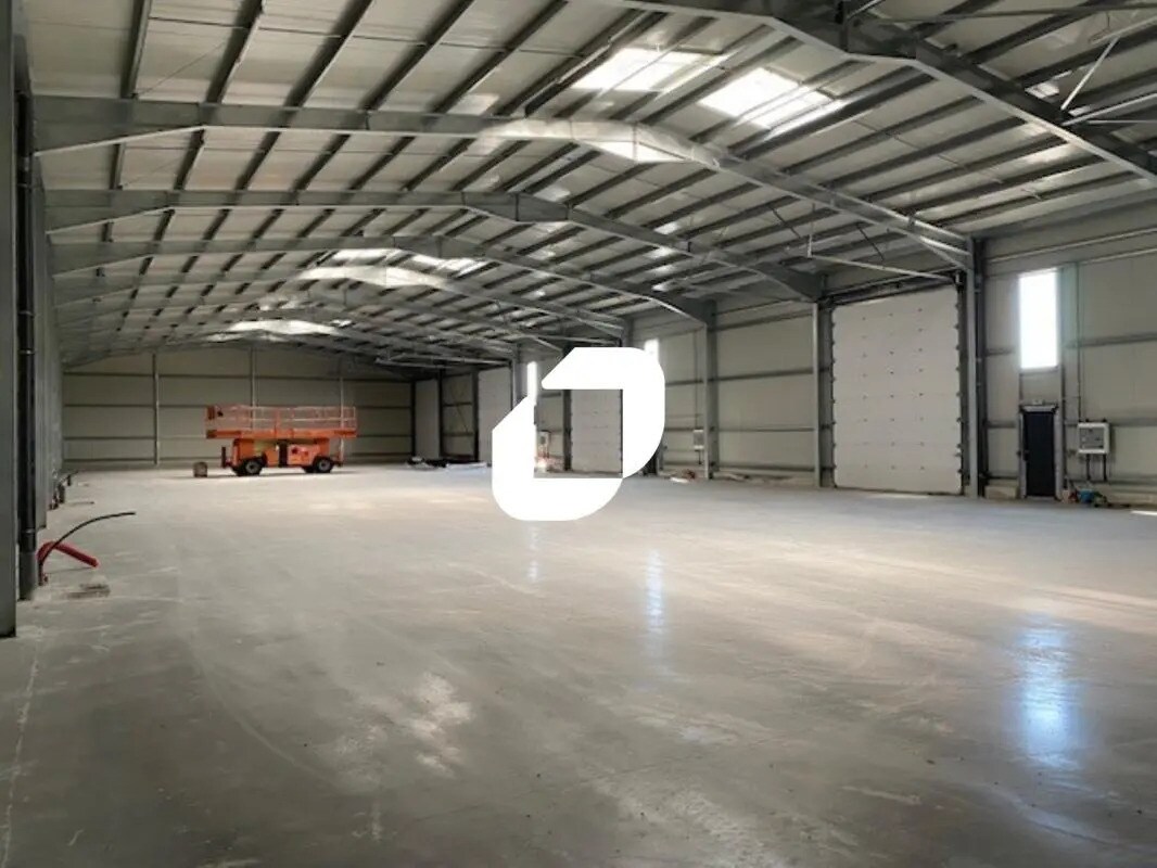 Local d’activités dans La Côte-Saint-André à louer Photo intérieure– Image 1 sur 9