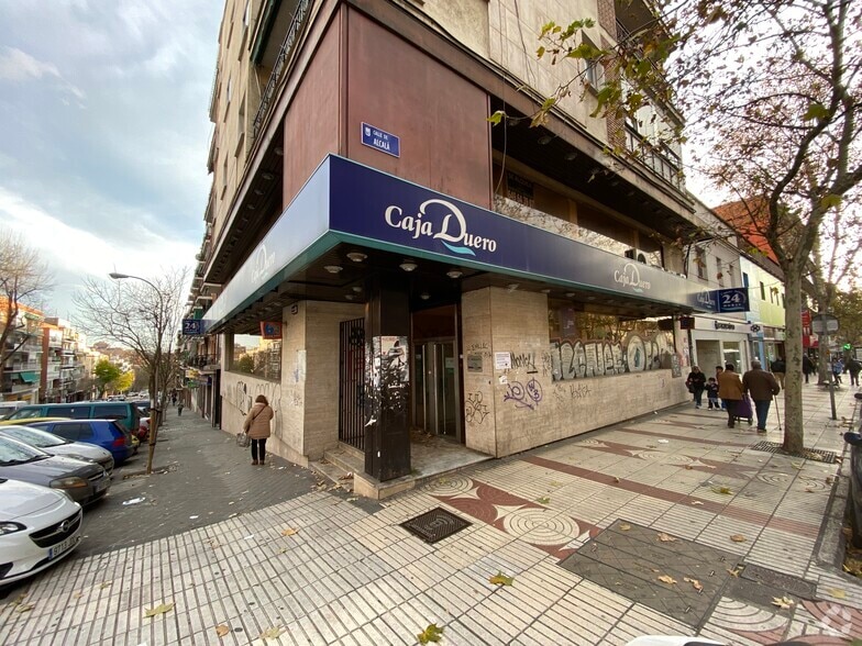Calle Alcalá, 332, Madrid, Madrid à louer - Photo de l’immeuble – Image 3 sur 4