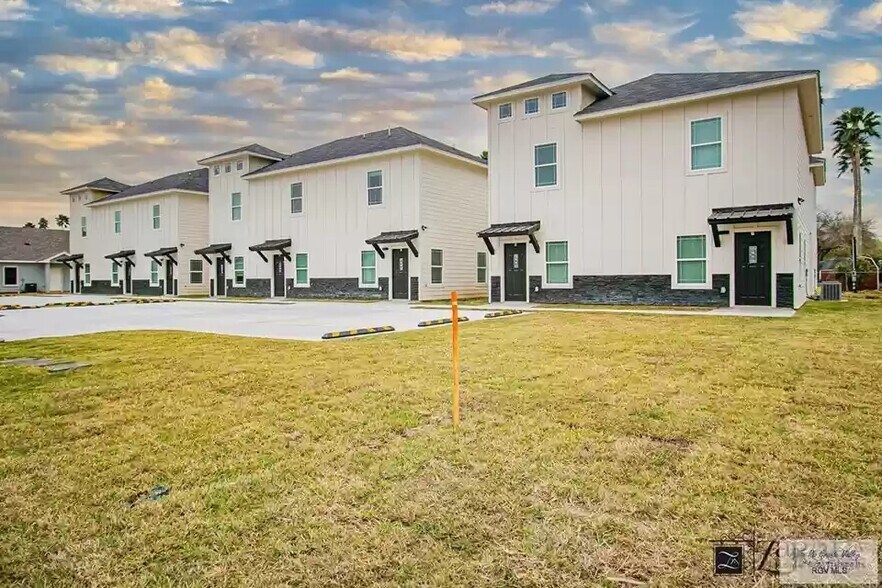 405 Lions Villa Ave, La Feria, TX à vendre - Photo principale – Image 1 sur 1