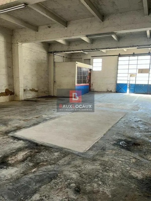 Plus de détails pour Industriel/Logistique à louer