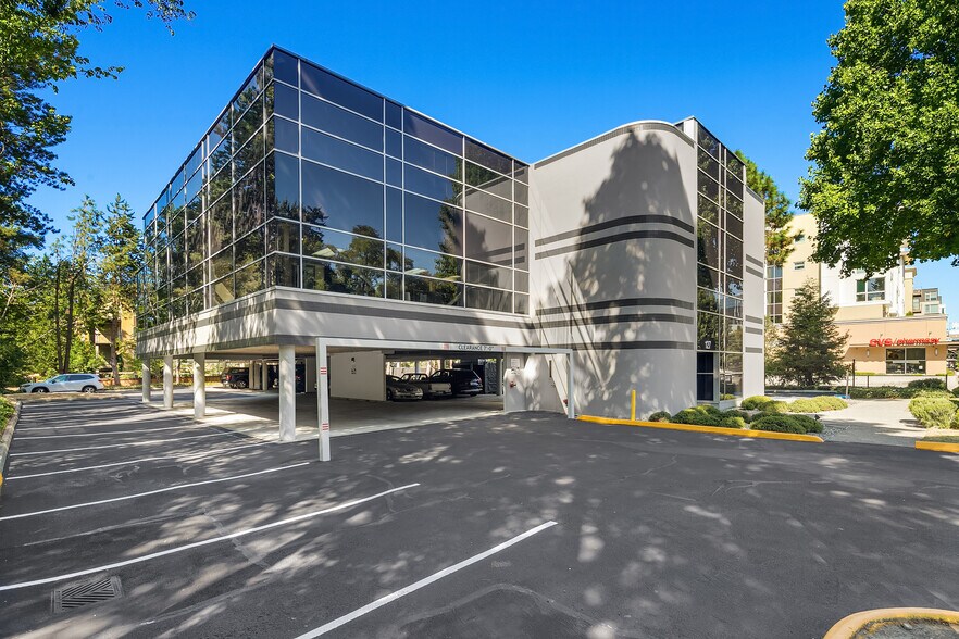 127 Bellevue Way SE, Bellevue, WA à louer - Photo de l’immeuble – Image 3 sur 7