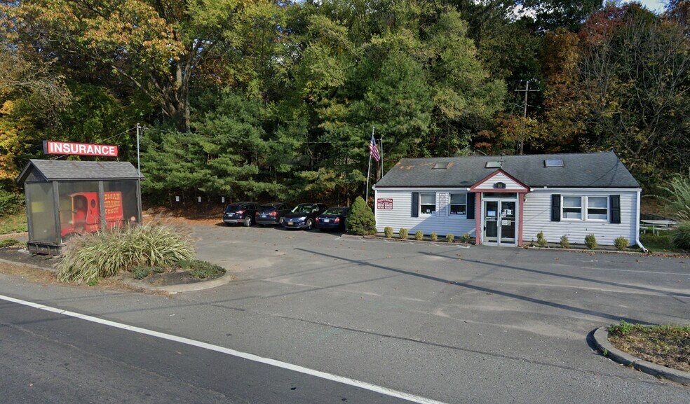 145 NY-303, West Nyack, NY à vendre - Photo de l’immeuble – Image 2 sur 4