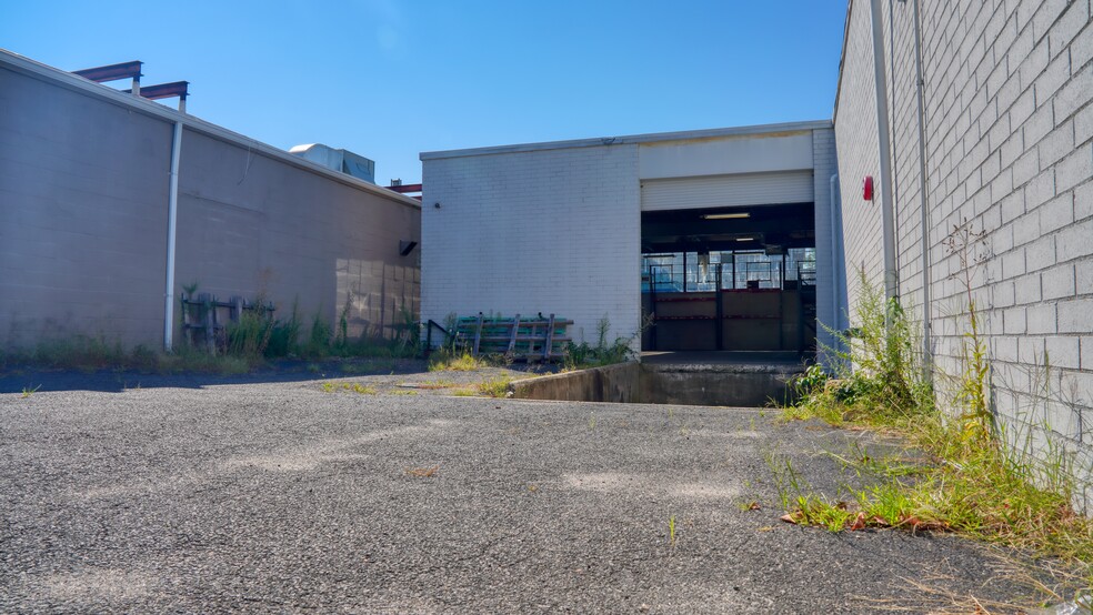 34 Bennington Ave, Freeport, NY à louer - Photo de l’immeuble – Image 2 sur 5