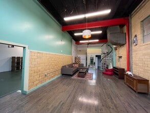 305 Washburn St, Taylor, TX à louer Photo intérieure– Image 2 sur 4