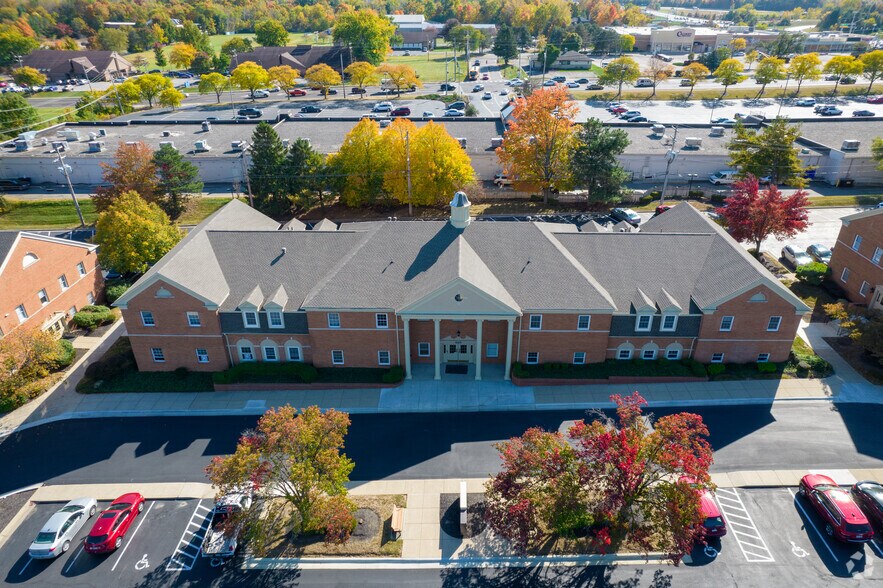 575 Copeland Mill Rd, Westerville, OH à louer - Photo principale – Image 1 sur 11