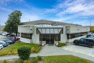 Plus de détails pour 7381 Pacific Cir, Mississauga, ON - Industriel/Logistique à vendre